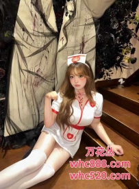 白云角色扮演丰盈水多小姐姐-露露